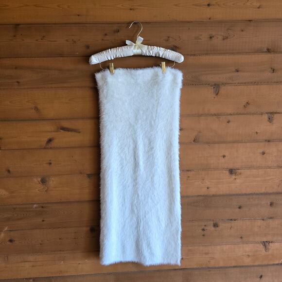 House of Harlow 1960 Soft Teddy Fuzzy Slit Maxi Skirt NWOT Small Ivory Pull On - Picture 2 of 6